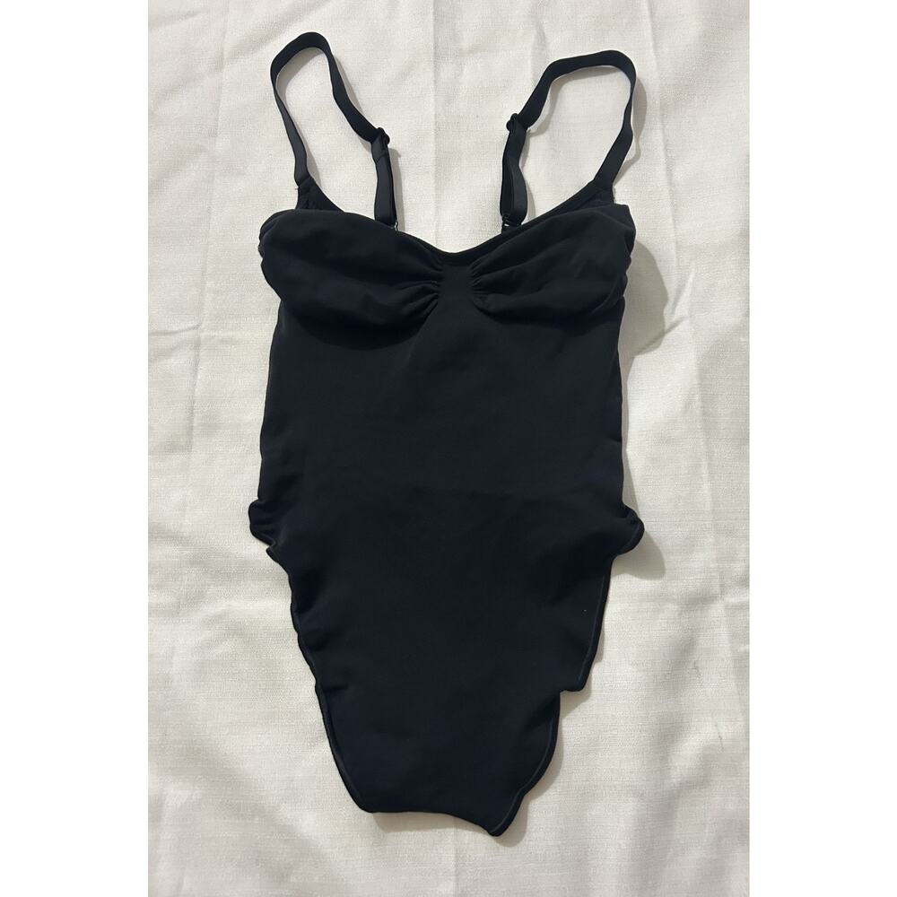 Skims NWOT Women's Snatched Seamless Sculpt Thong Bodysuit Black Size Small